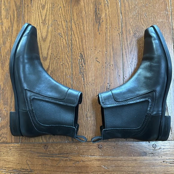 Zara Chelsea Flat Black Leather Ankle Boots Women’s Slip-on Size 38 EU 7.5 US - Picture 3 of 12